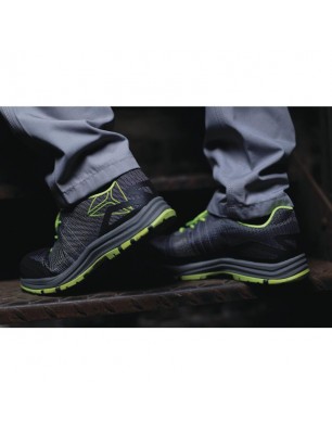PANTOFI CU TEHNOLOGIA MATRYX® - S1P HRO SRC